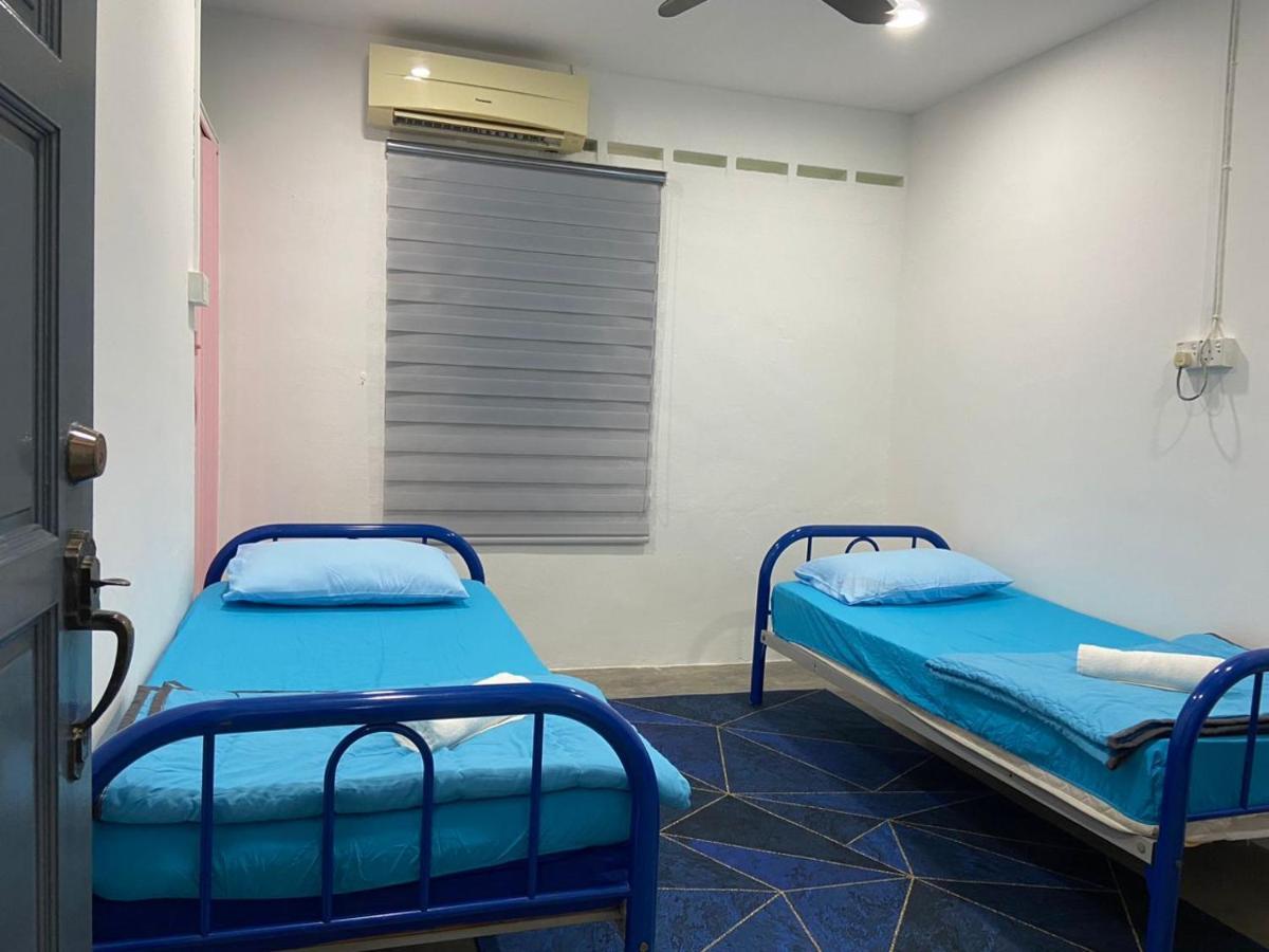 Hs Homestay Cenderawasih Kuantan Town Exterior foto